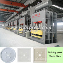 Plastic filter pallet molding machine